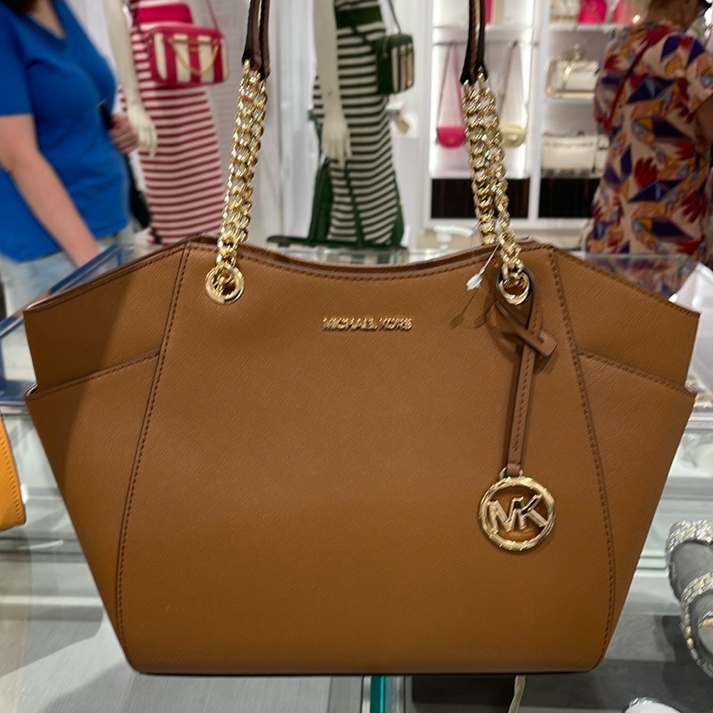 MICHAEL KORS LG CHAIN SHOULDER TOTE LUGGAGE - Picture 13 of 16